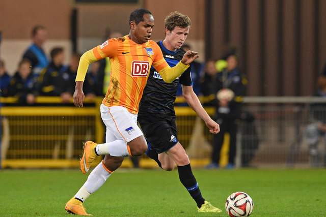 上海队官宣两外援人选 冯莱搭档费雷尔新赛季