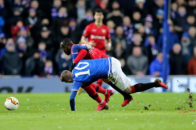 李凯尔0分赵睿17分 中国男篮不敌塞尔维亚